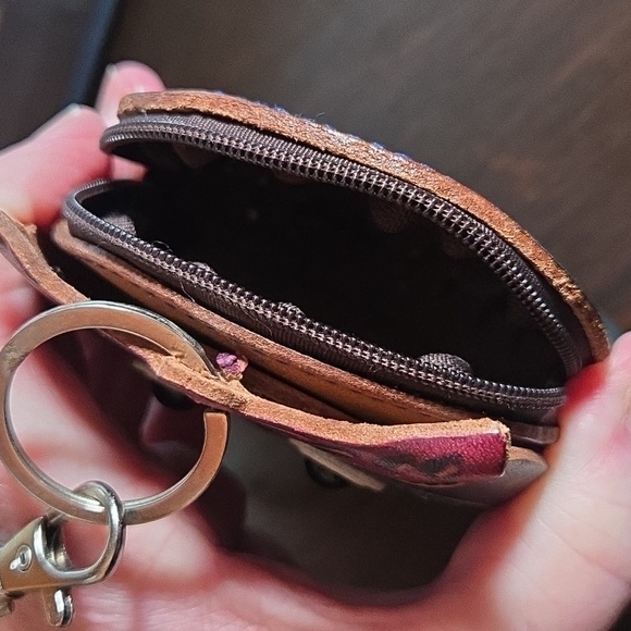 LEATHER OWL WRISTLET - Picture 3 of 3